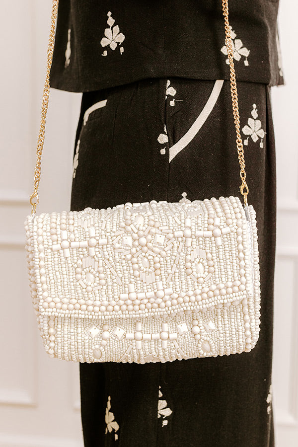 2502272815000-2025031416530200-b7e0ec02vacay-mode-embellished-purse-in-white.jpg